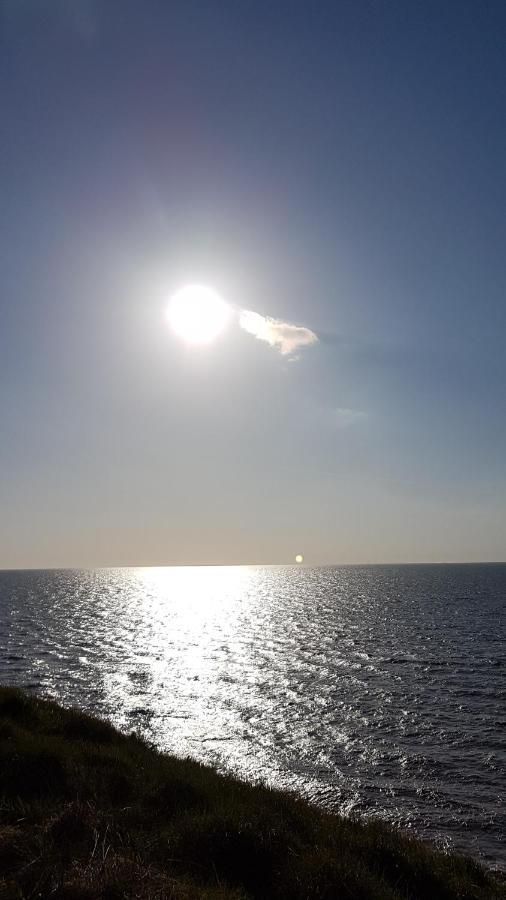 Only Family Groups - Pets Stay For Free - Sleeps 8 - Sofabed Blackpool Luaran gambar